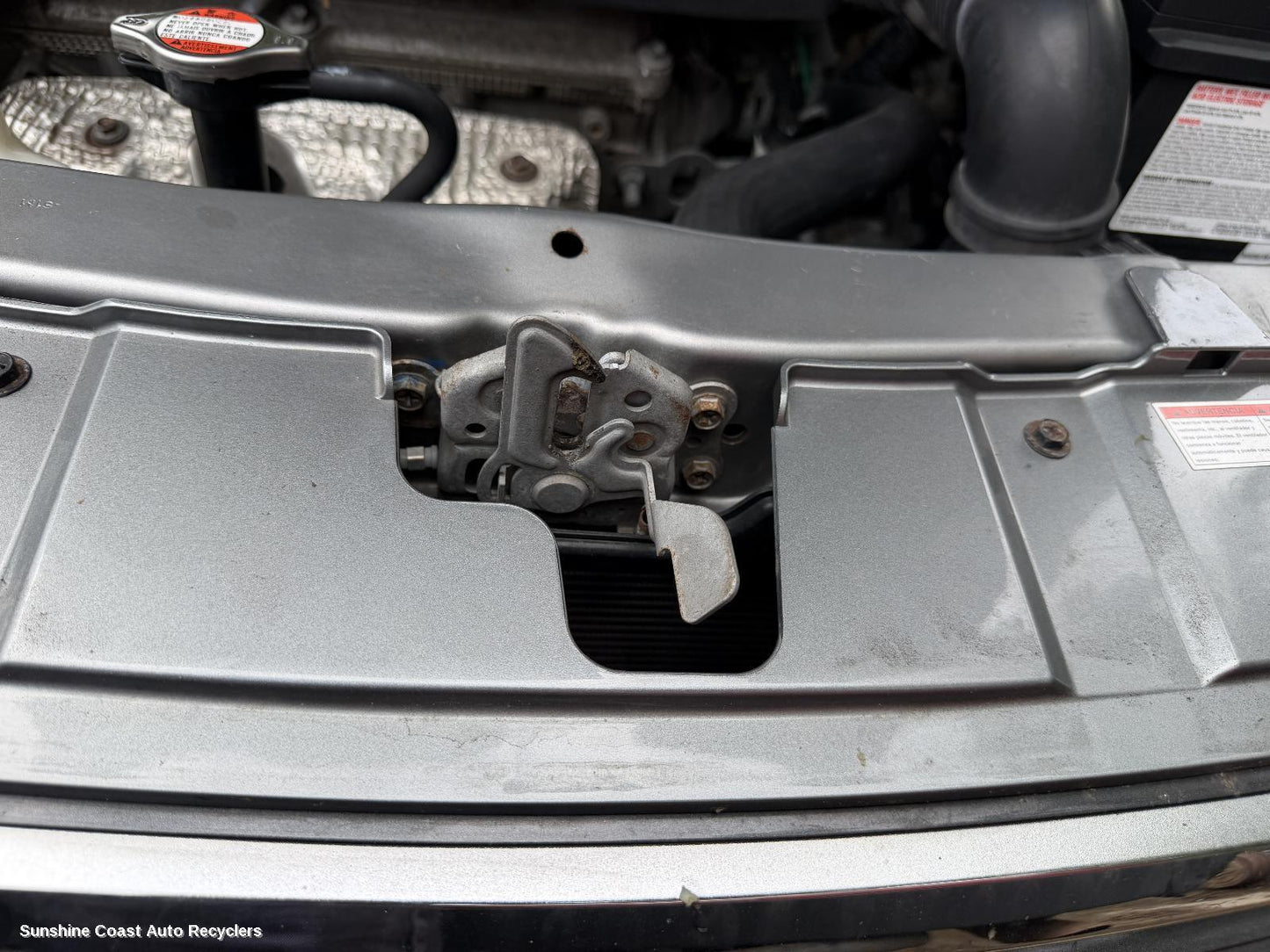 2014 Suzuki S-cross Bonnet Lock Support