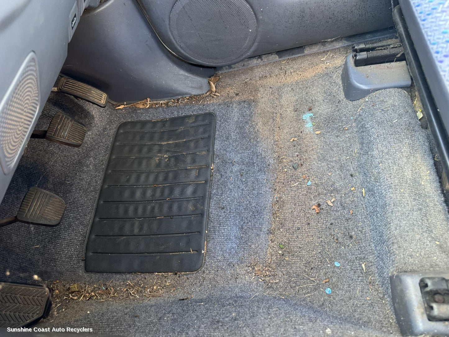 1998 Toyota Prado Carpet