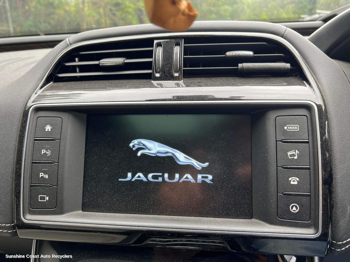 2015-2019 Jaguar Xe Radio Cd Dvd Sat Tv