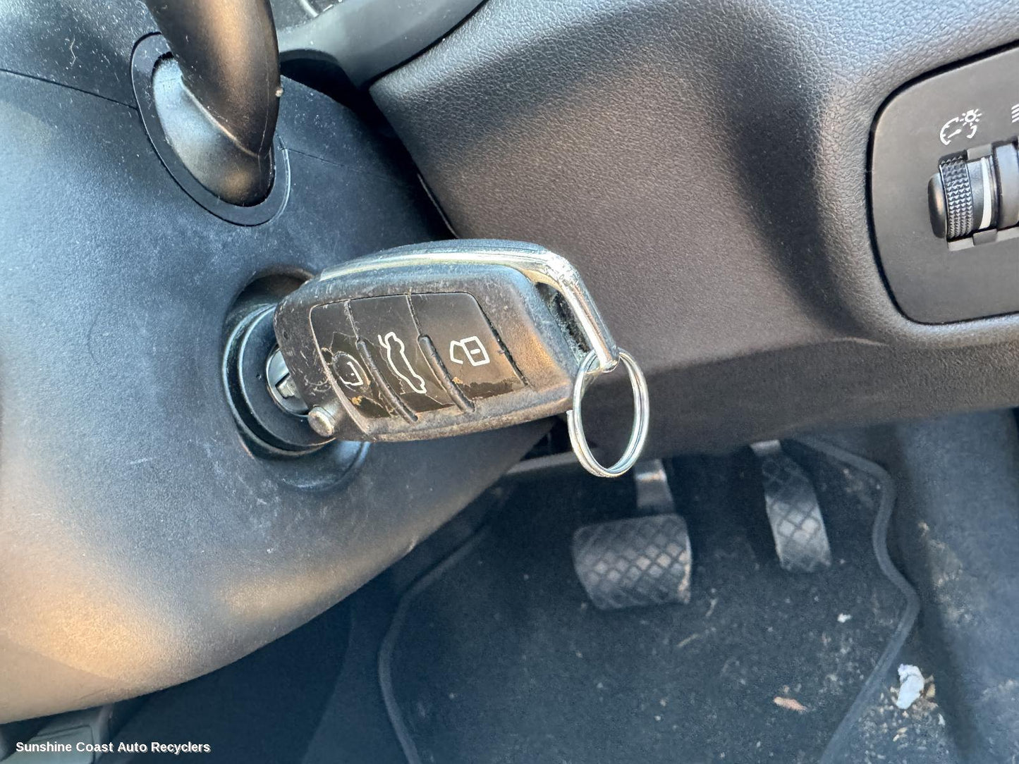 2011 Audi A1 Ignition W  Key