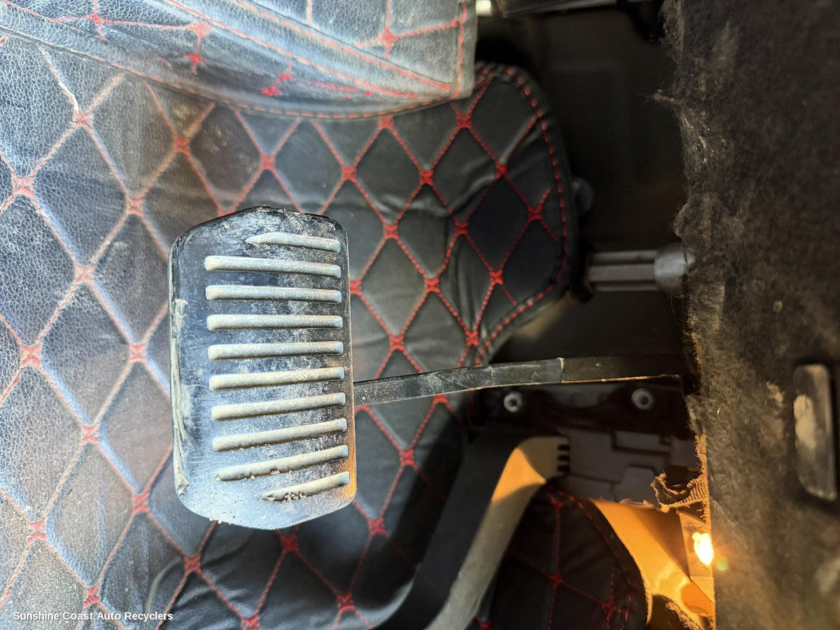 2011-2015 Land Rover Rangerover Evoque Pedal Assembly