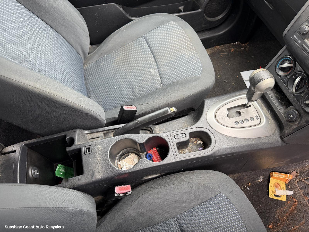 2007-2014 Nissan Dualis Handbrake Lever