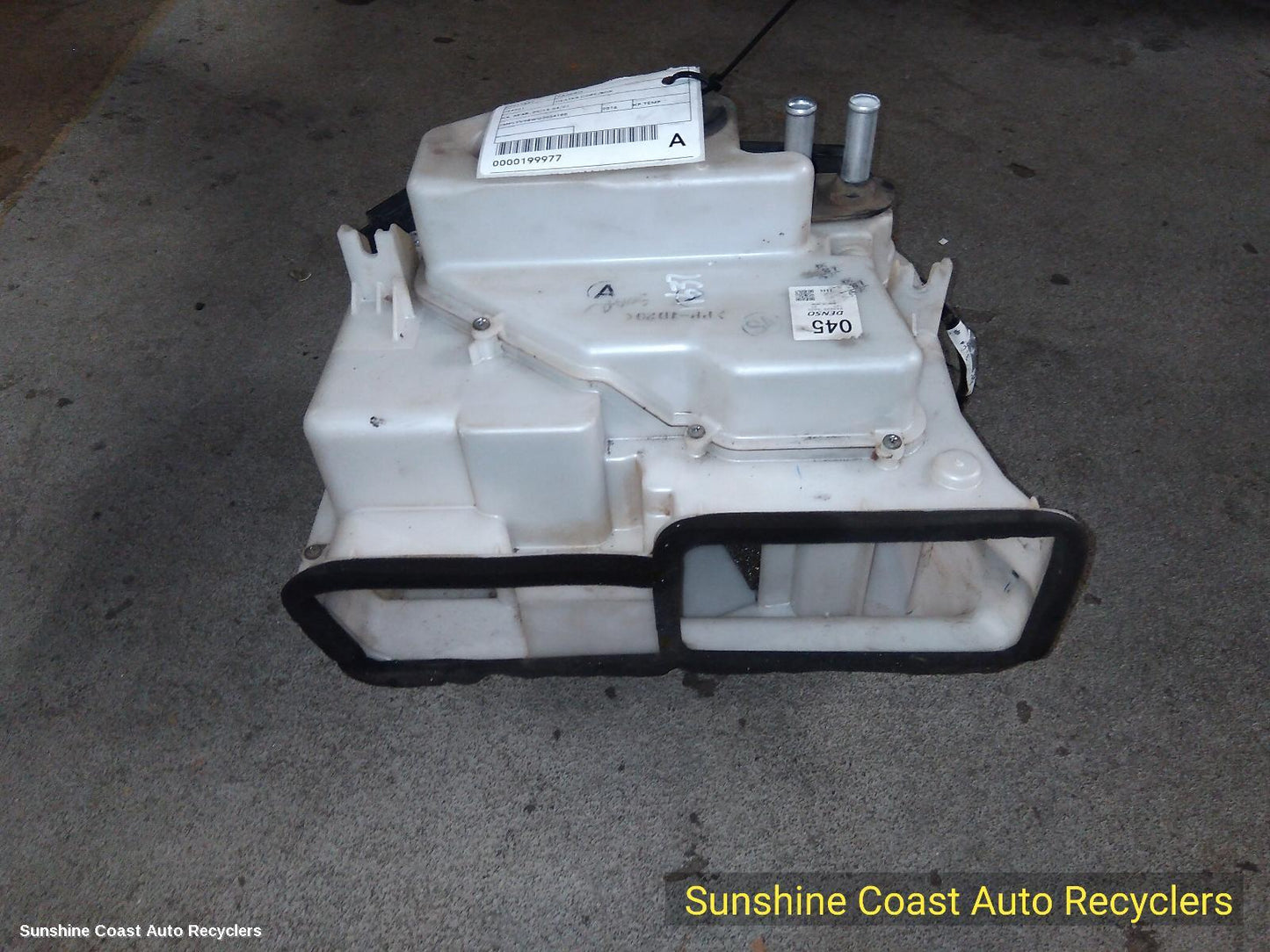 2016 Mitsubishi Pajero Heater Core Box
