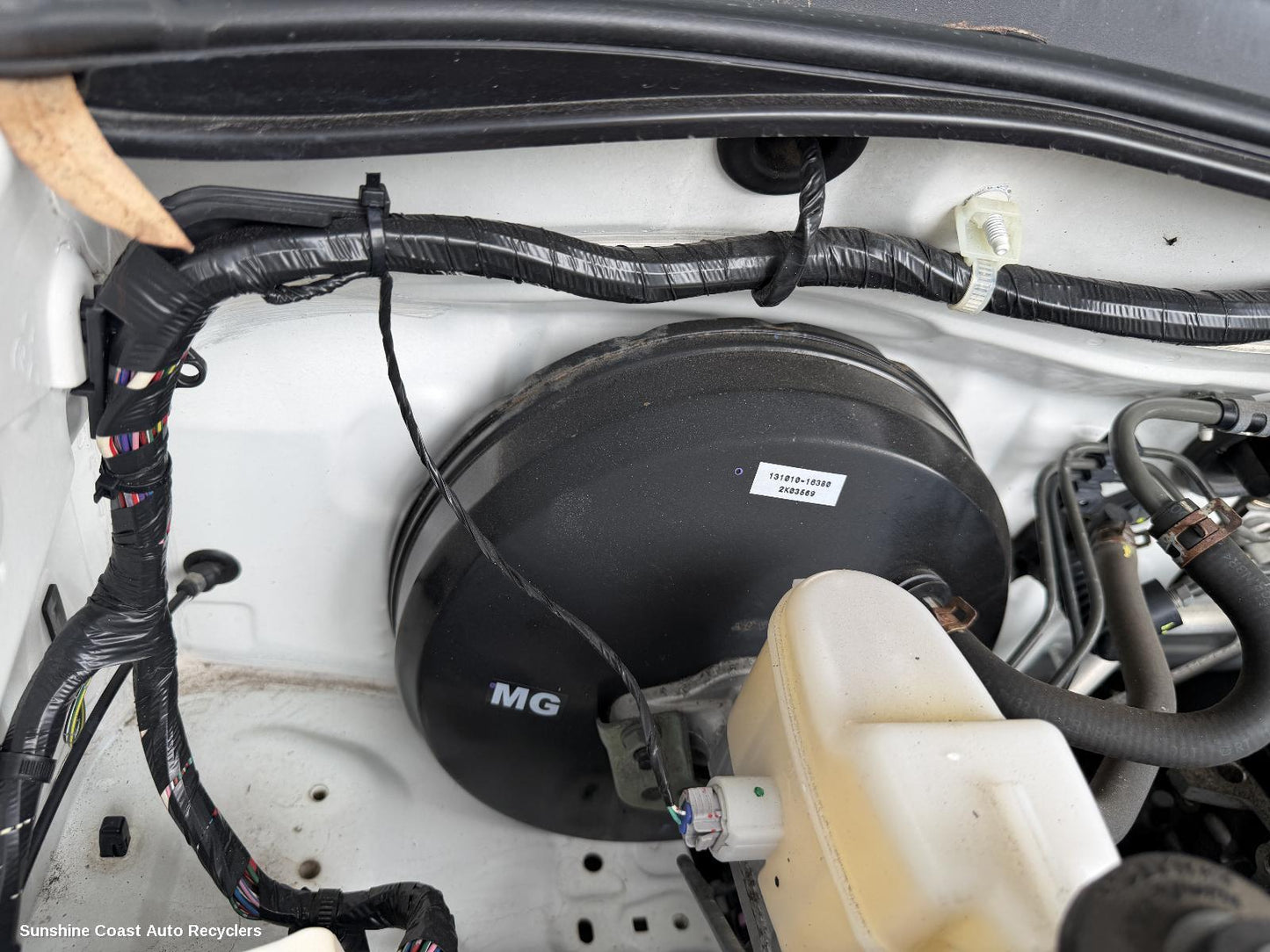 2012 Toyota Hilux Brake Booster