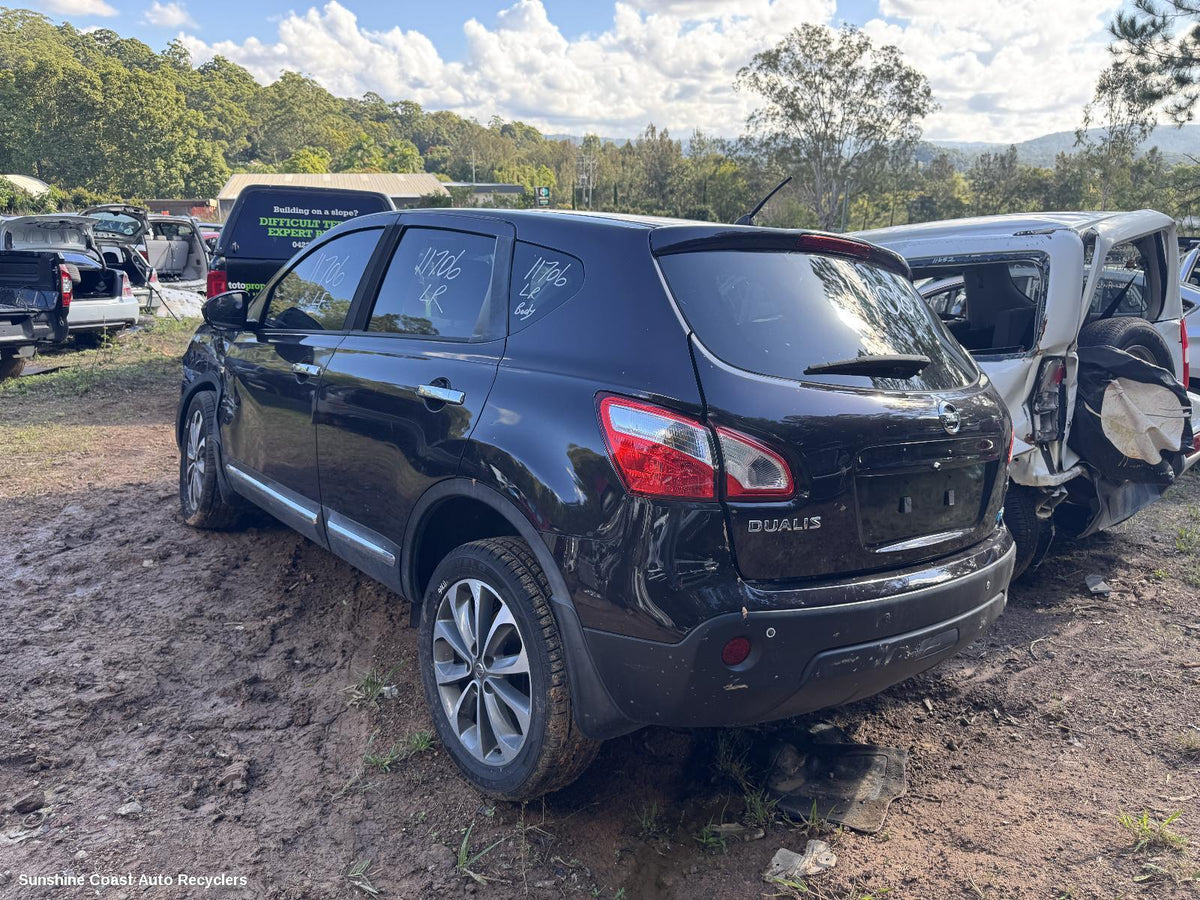 2010-2014 Nissan Dualis Rear Garnish