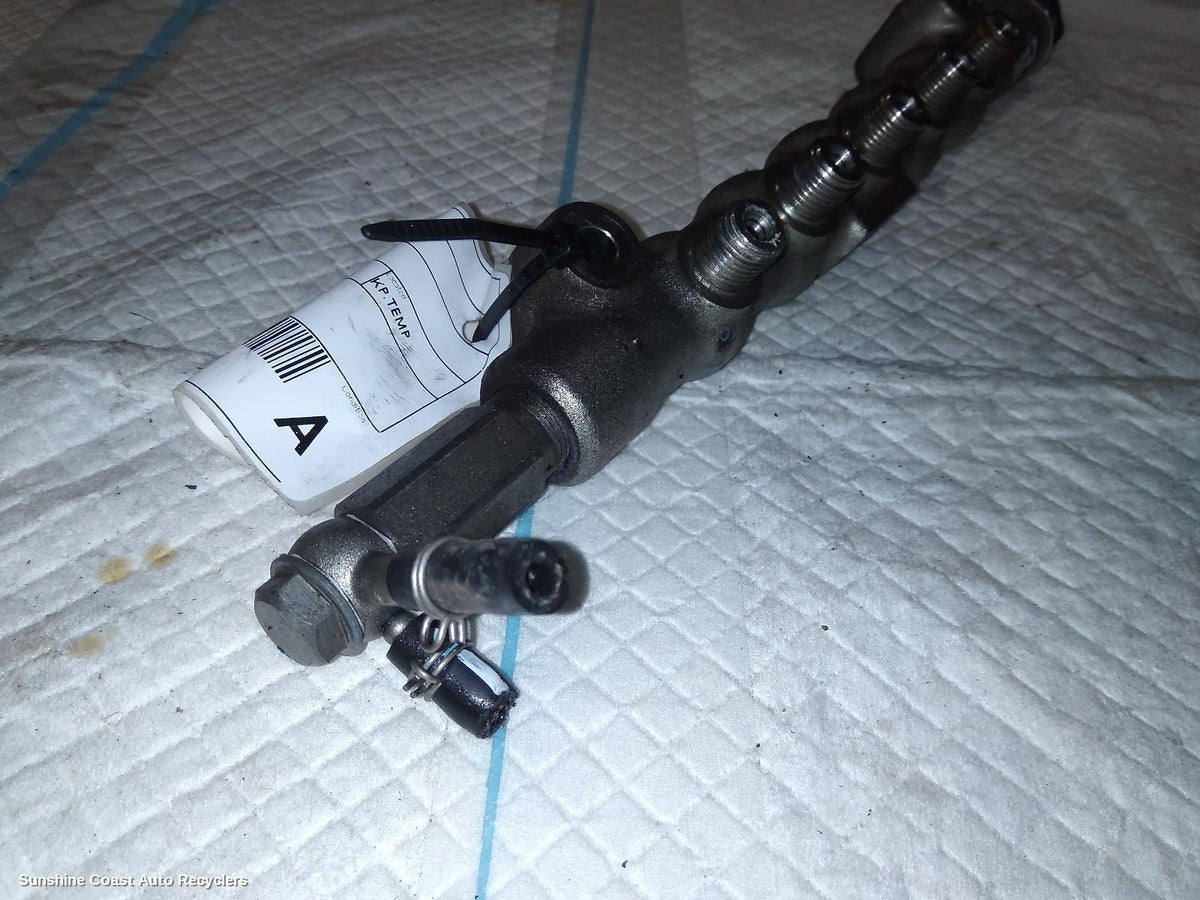 2016-2020 Holden Trailblazer Injection Rail