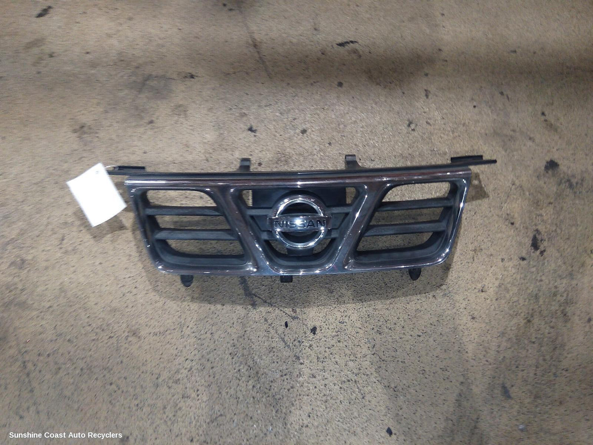 2001-2003 Nissan Xtrail Grille