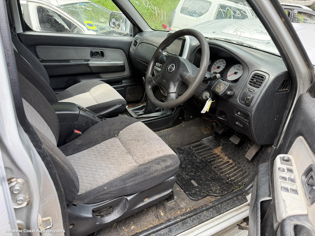 2001-2015 Nissan Navara Misc