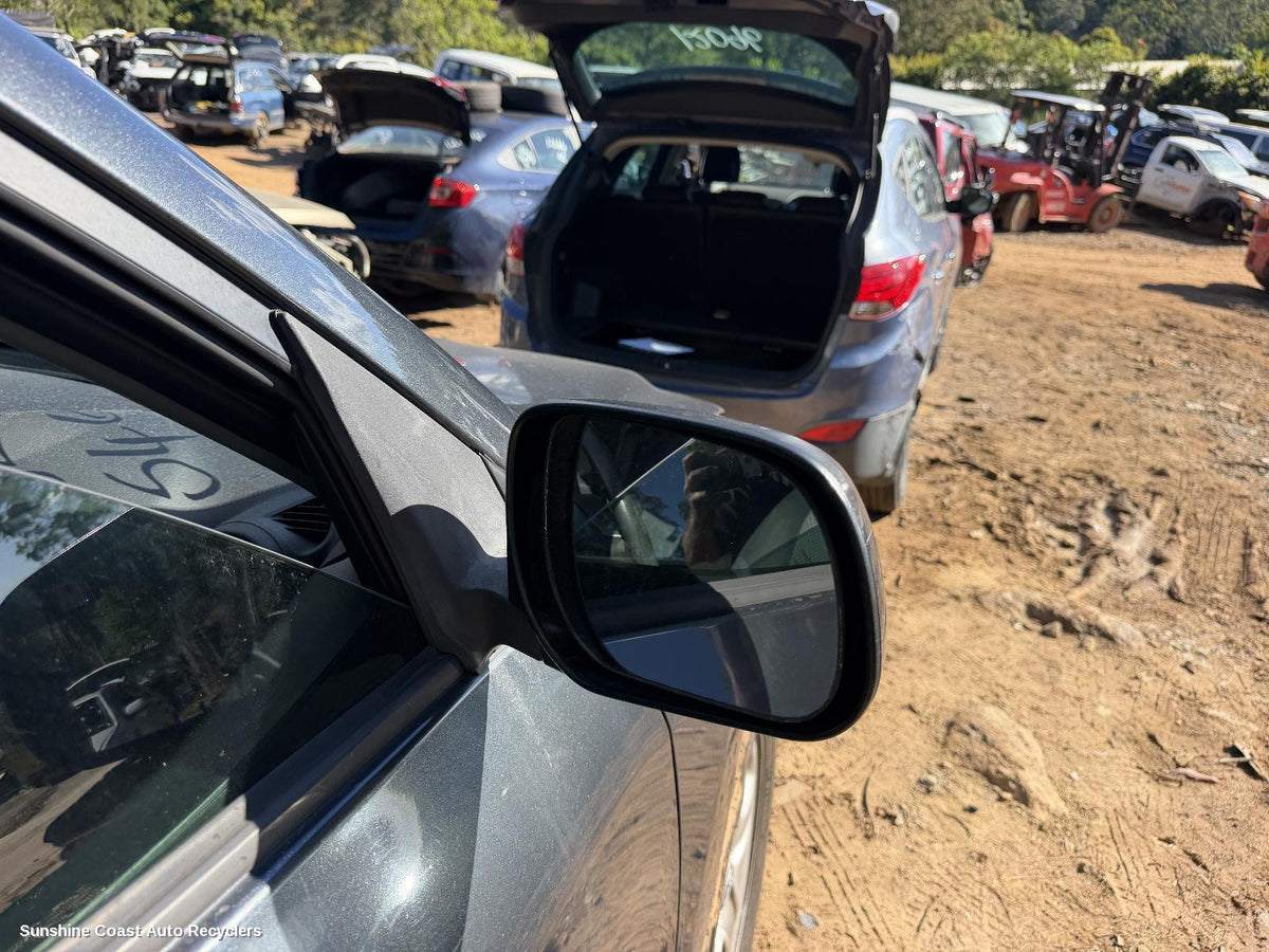 2005-2008 Toyota Rav4 Right Door Mirror