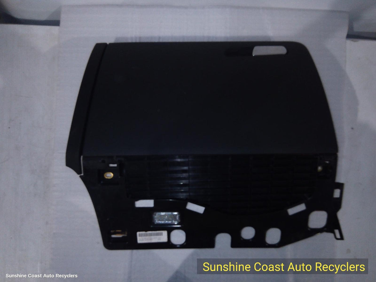 2008-2017 Audi Q5 Glove Box