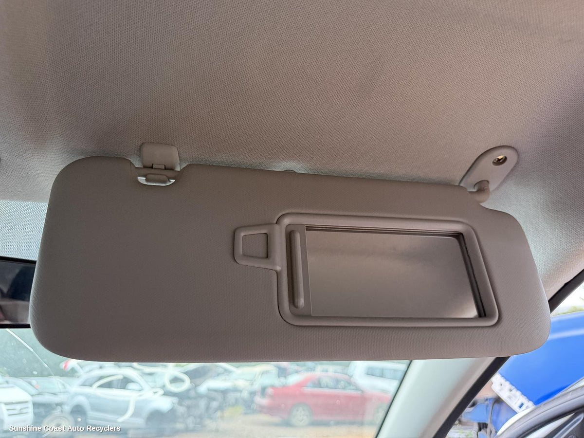2018-2024 Kia Cerato Sunvisor