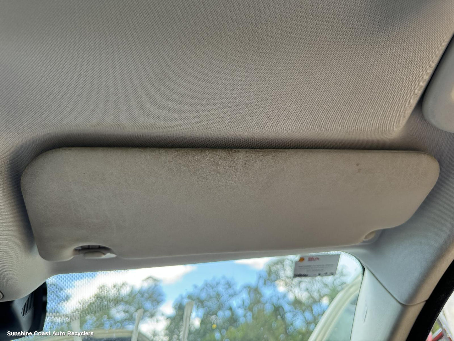 2015 Jaguar Xe Sunvisor