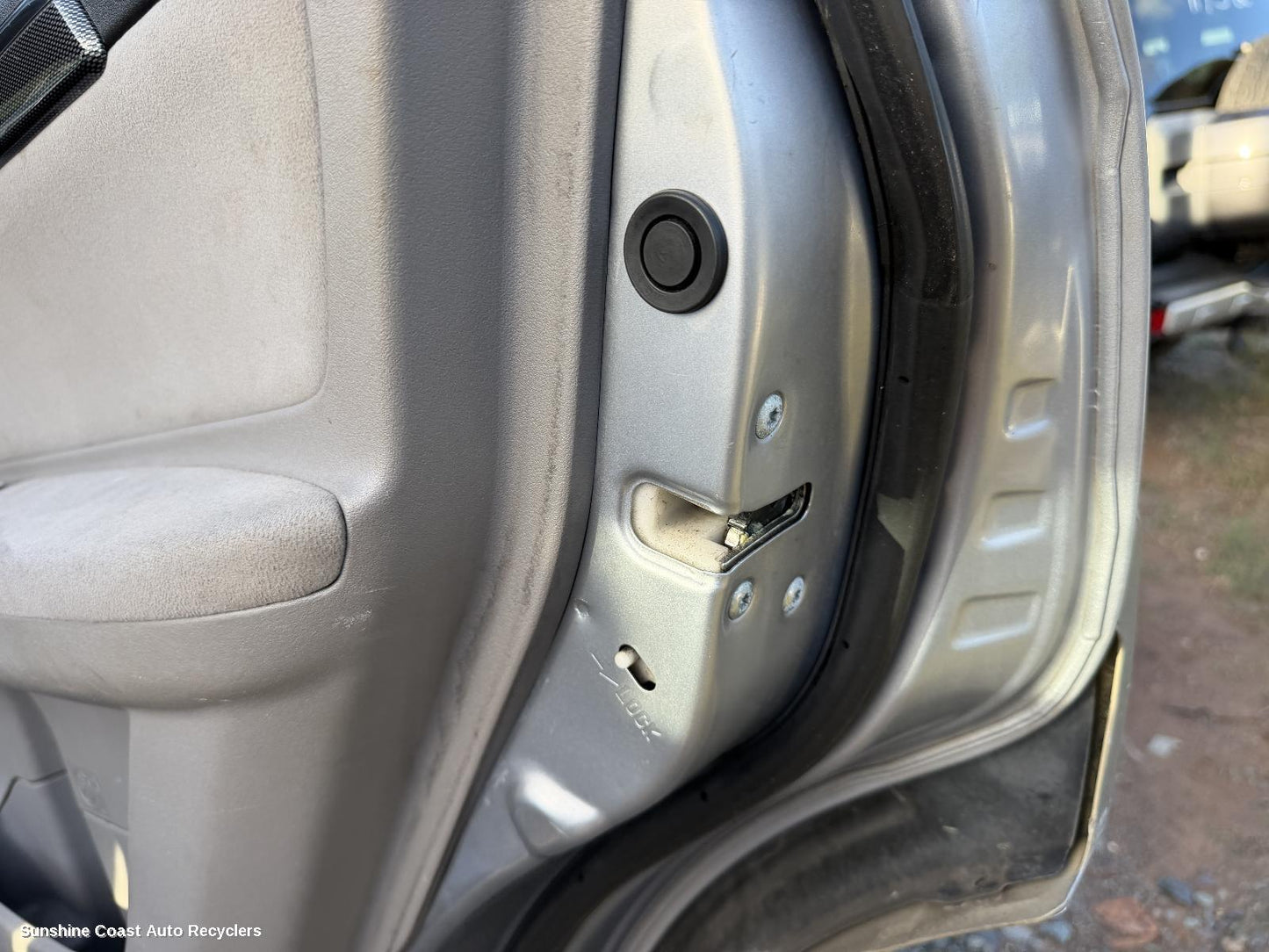 2009-2015 Mitsubishi Challenger Door Boot Gate Lock