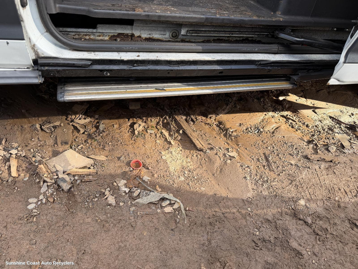 2020-2026 Ldv Deliver 9 Side Step Skirt