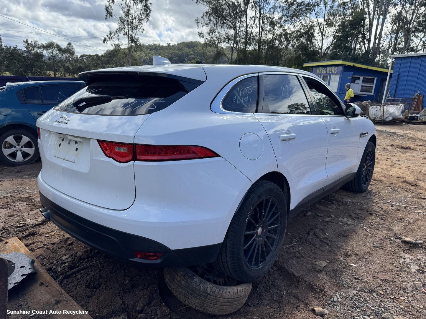 2016-2025 Jaguar F Pace Headrest
