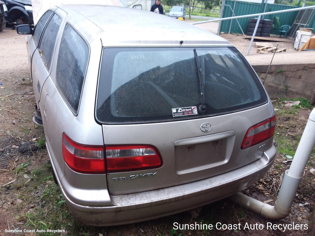 1997-2002 Toyota Camry Tailgate Handle