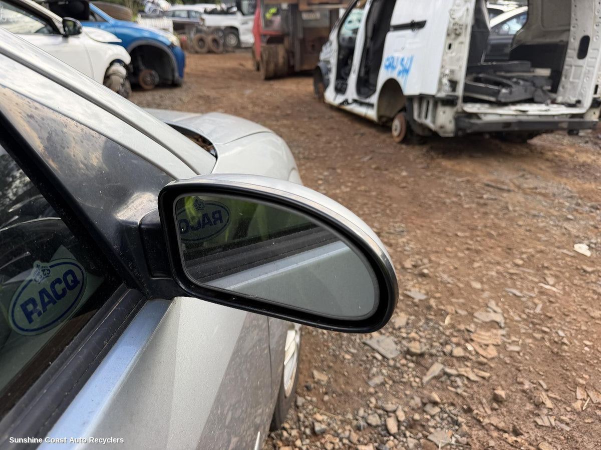 2001-2005 Ford Focus Right Door Mirror