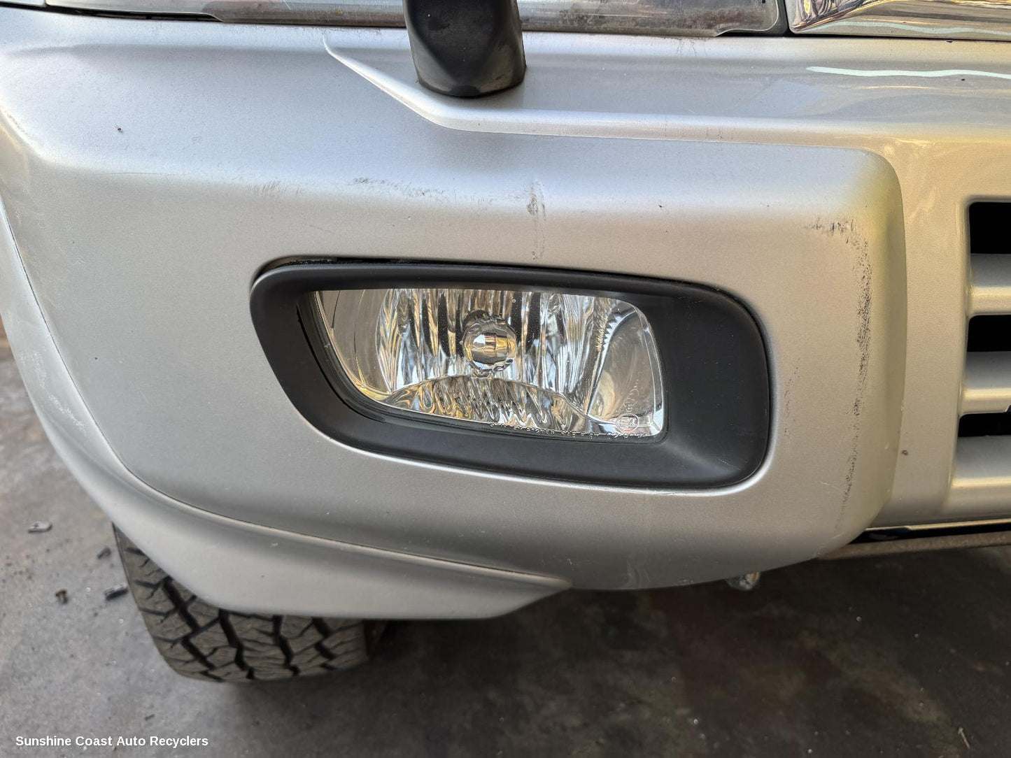 2002 Mitsubishi Pajero Right Indicator Fog Side