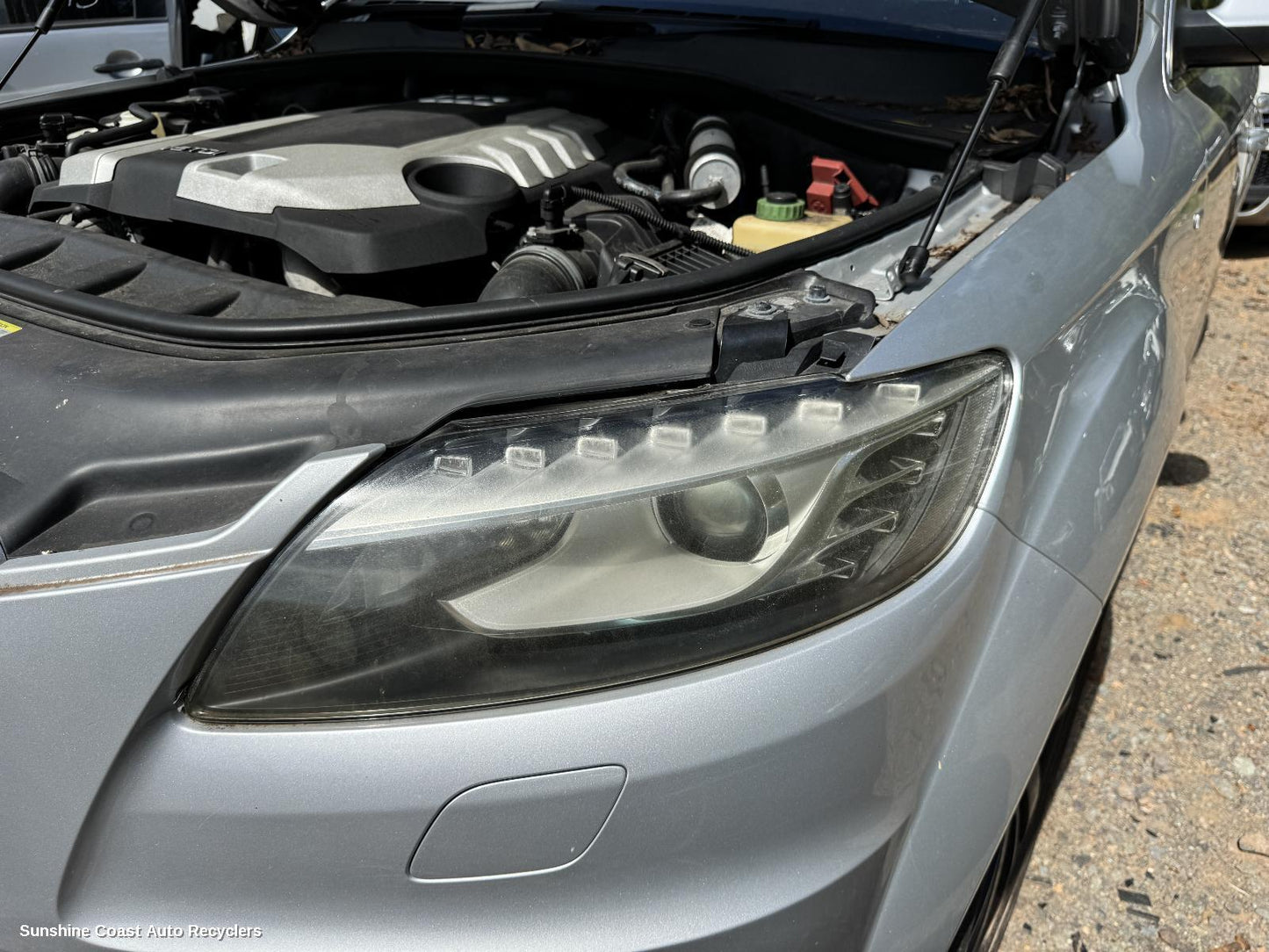 2009-2015 Audi Q7 Left Headlamp