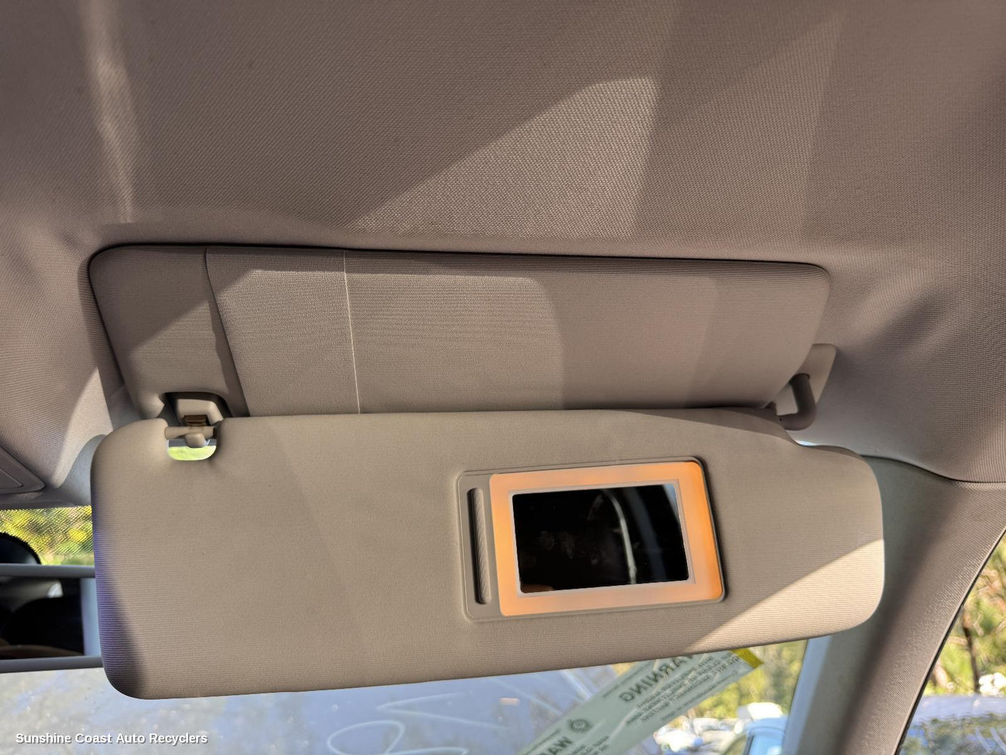 2010-2018 Volkswagen Touareg Sunvisor