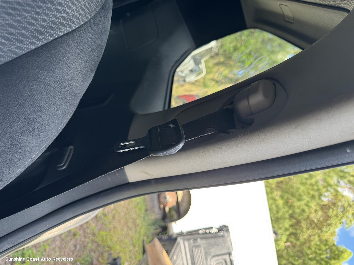 2016 Nissan Pathfinder Seatbelt Stalk