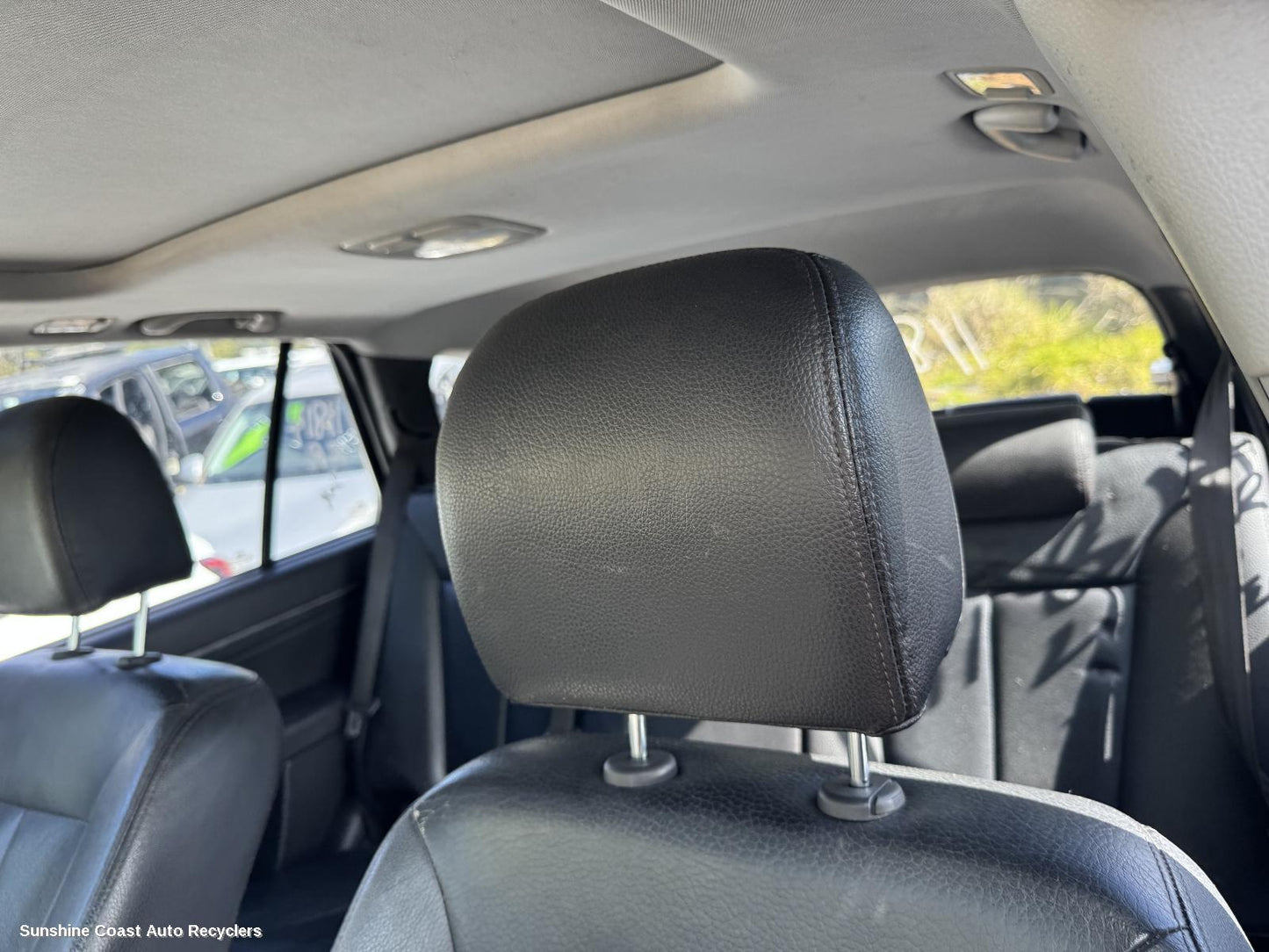 2009 Hyundai Santa Fe Headrest