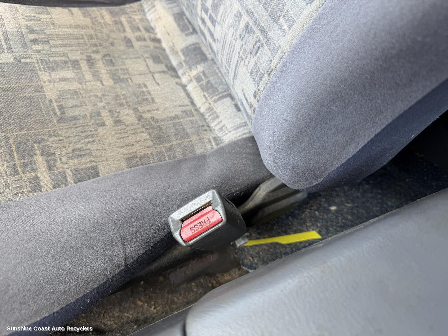 2001 Nissan Navara Seatbelt Stalk