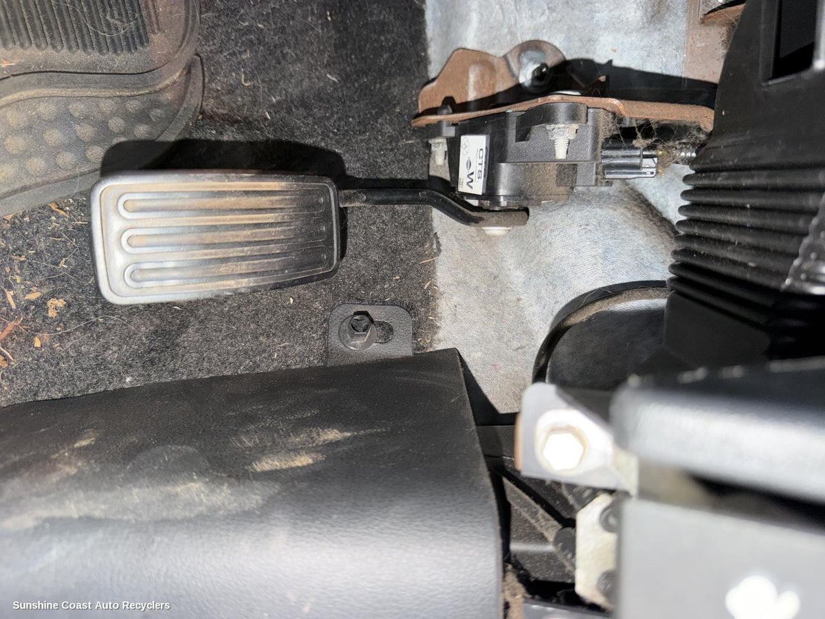 2007-2014 Nissan Dualis Pedal Assembly
