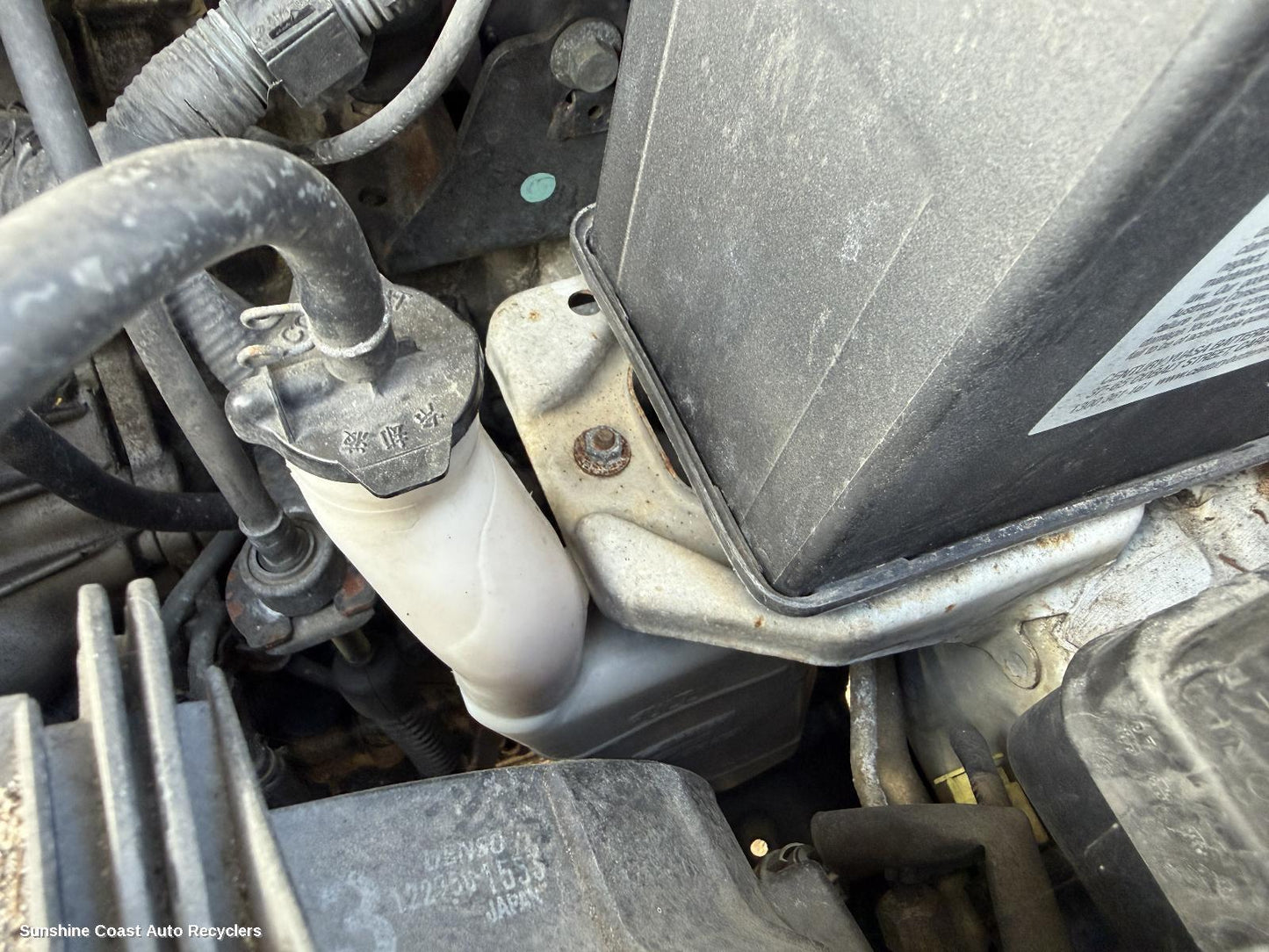 1998-2001 Toyota Corolla Overflow Bottle
