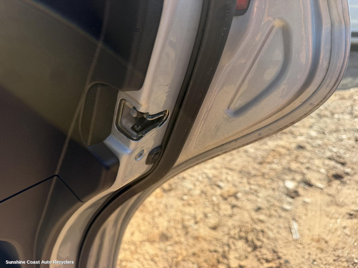 2006-2013 Mercedes R Class Door Boot Gate Lock
