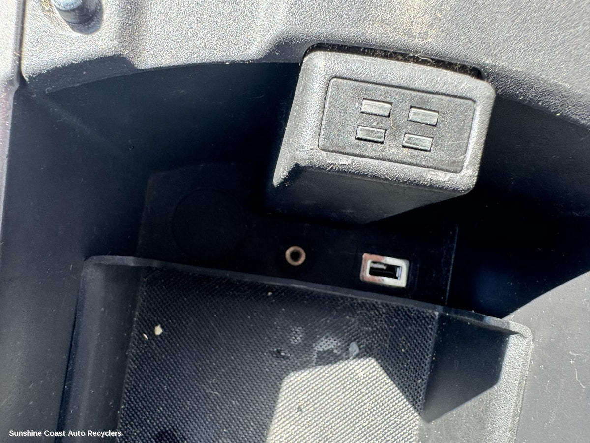 2012-2016 Ford Kuga Misc Switch Relay