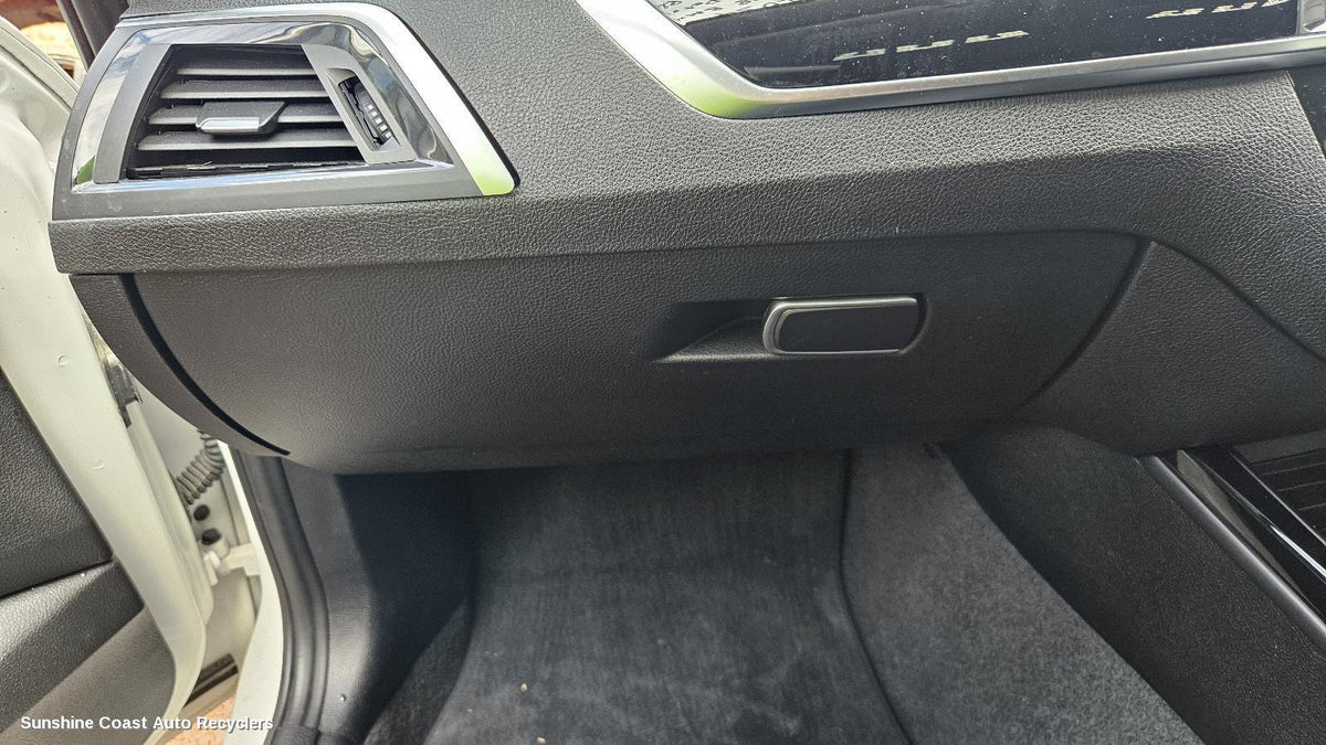 2011-2019 Bmw 1 Series Glove Box