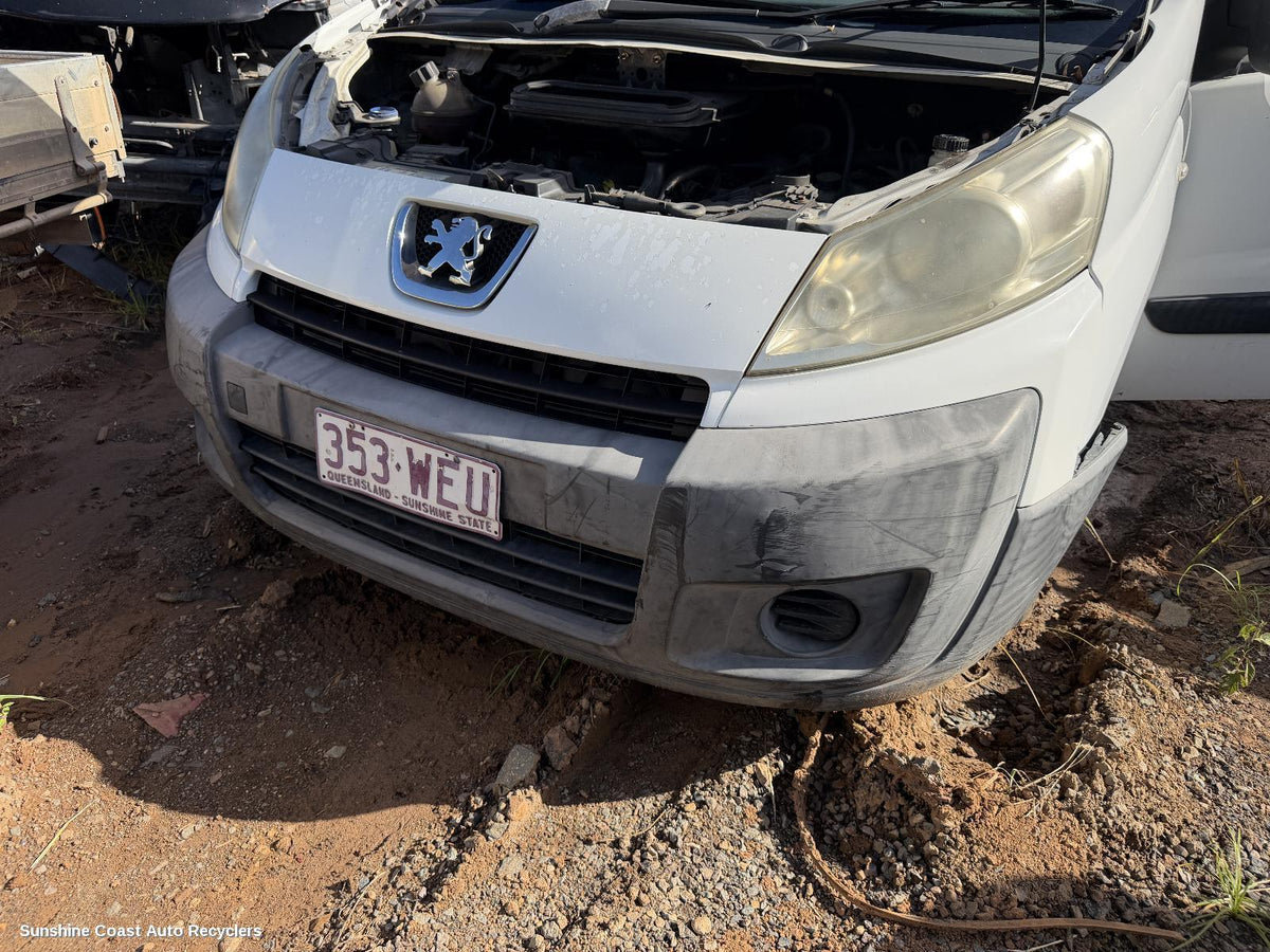 2008-2015 Peugeot Expert Front Bumper