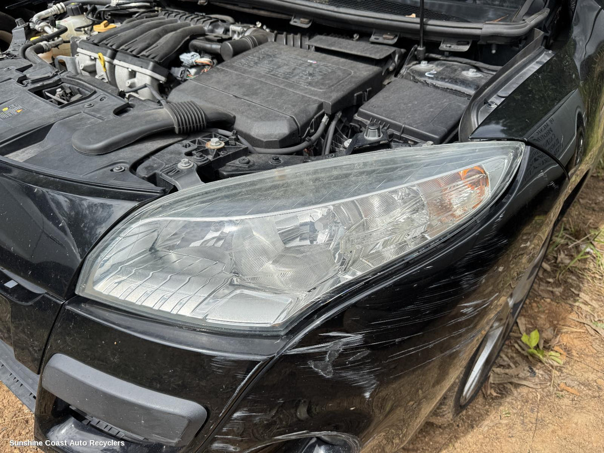 2010-2013 Renault Megane Left Headlamp