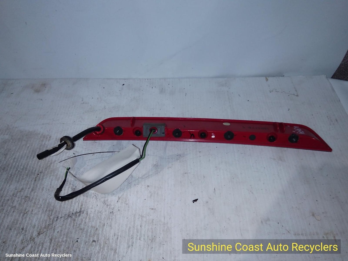 2015-2021 Hyundai Tucson High Level Stoplight