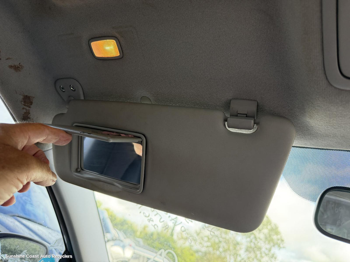 2007-2012 Hyundai I30 Sunvisor