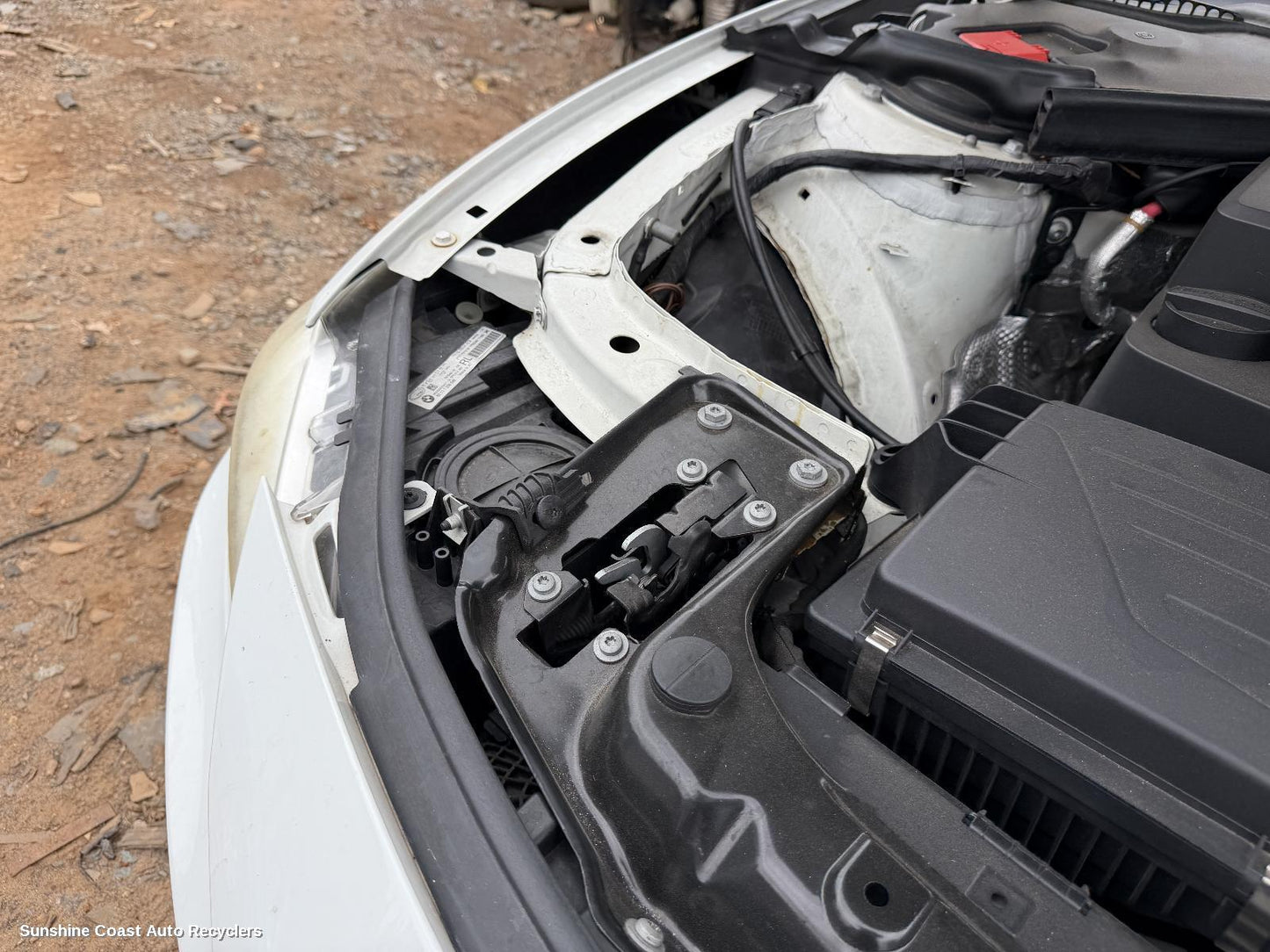 2012 Bmw 3 Series Bonnet Lock Support