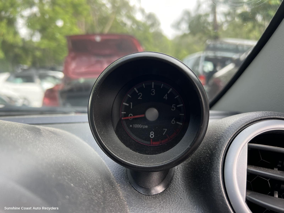 2009-2014 Suzuki Alto Instrument Cluster