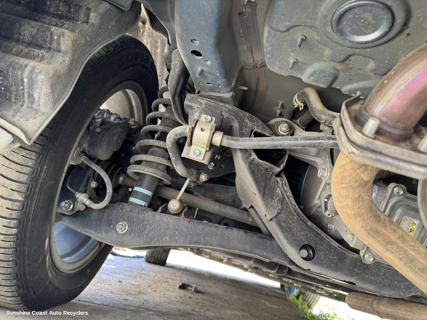 2023 Mitsubishi Eclipse Cross Left Rear Strut
