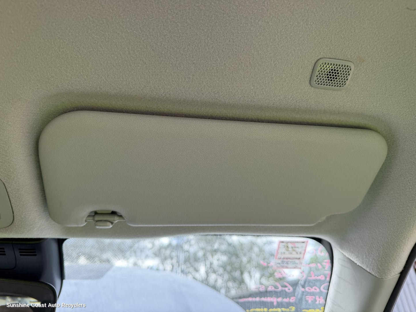 2020-2026 Toyota Yaris Cross Sunvisor