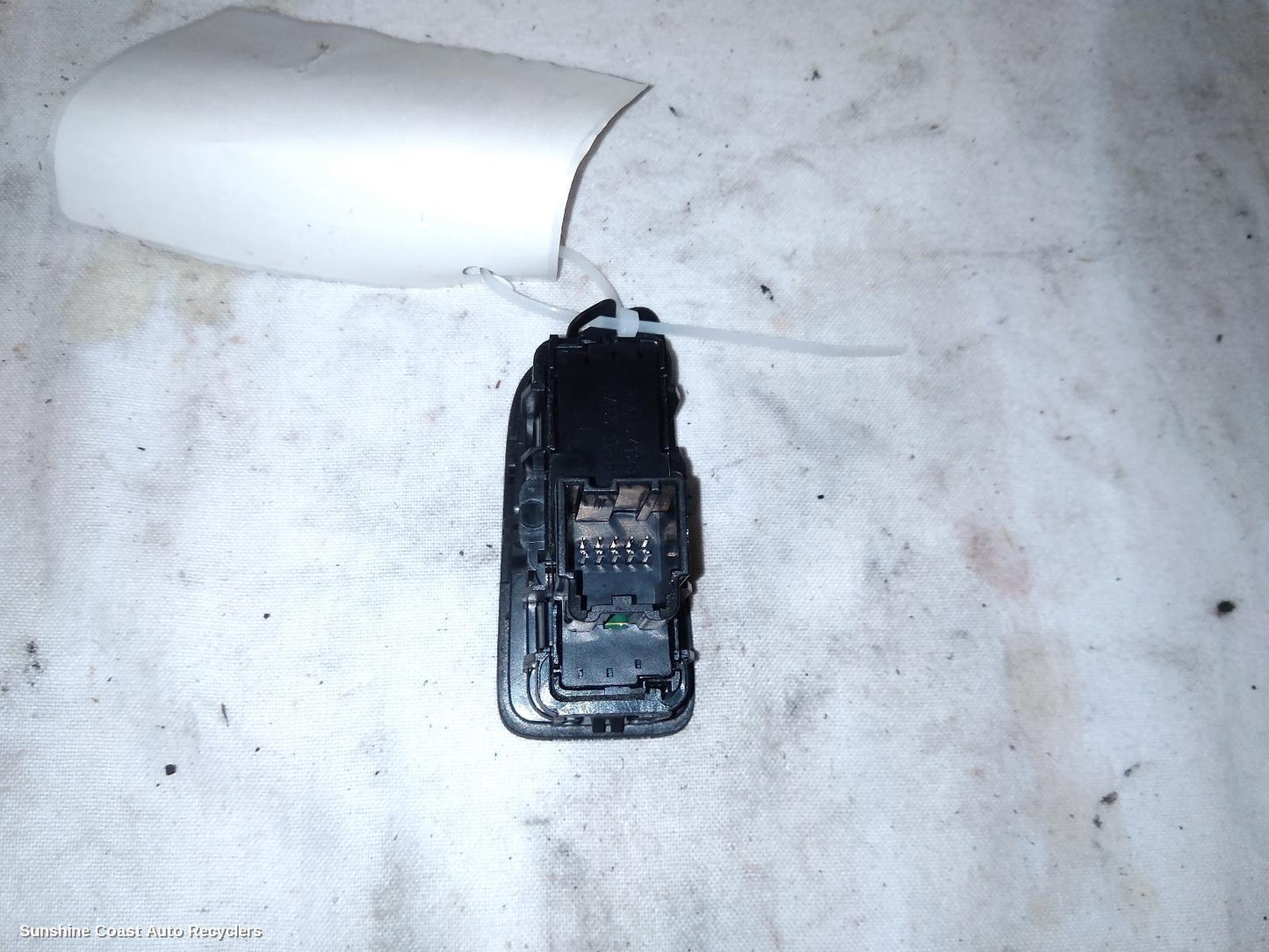 2016 Holden Commodore Misc Switch Relay