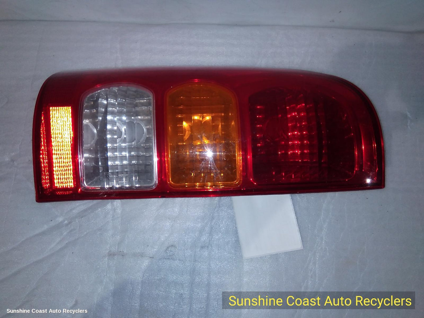 2006 Toyota Hilux Left Taillight
