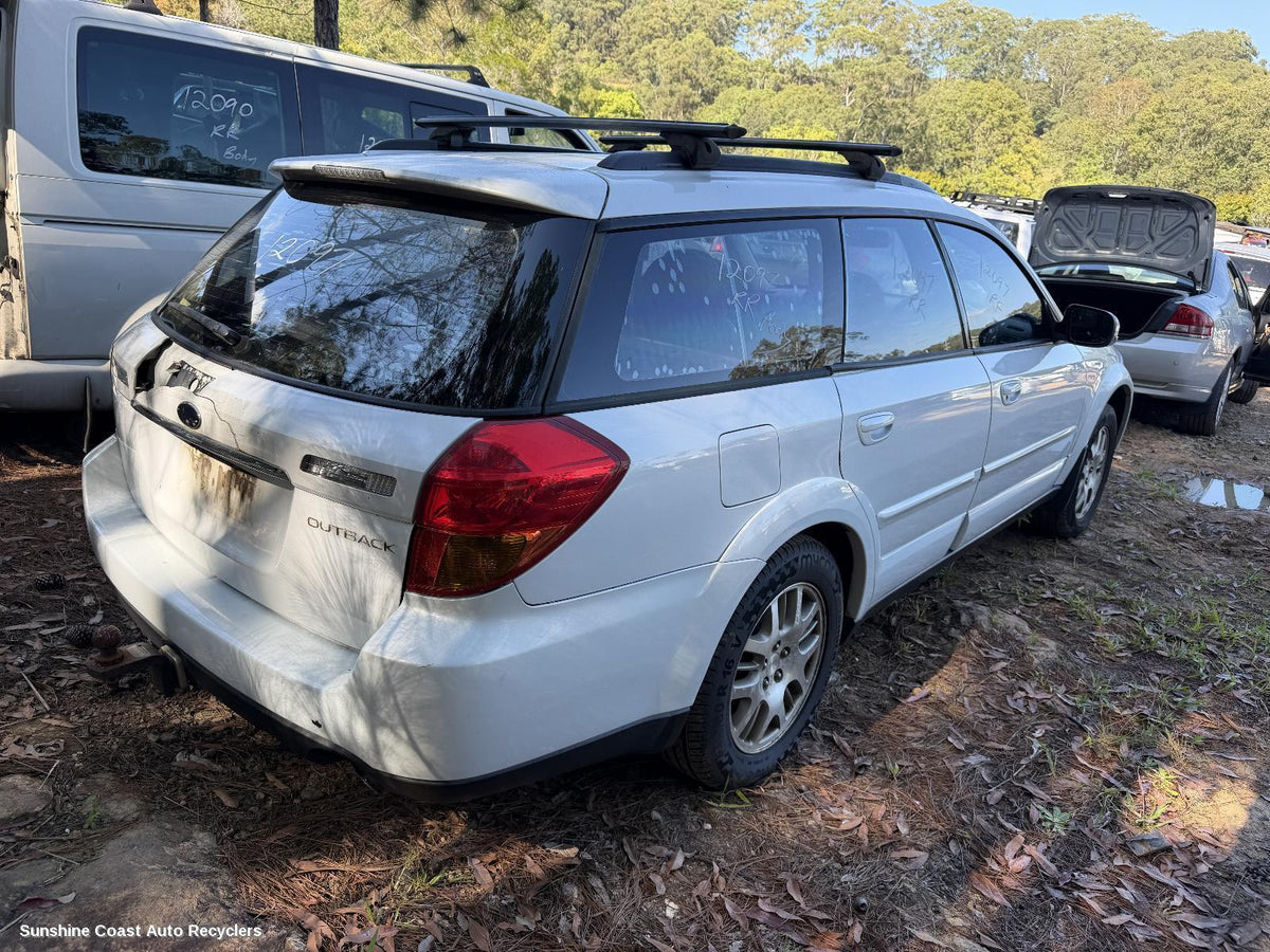 2003-2006 Subaru Outback Right Taillight