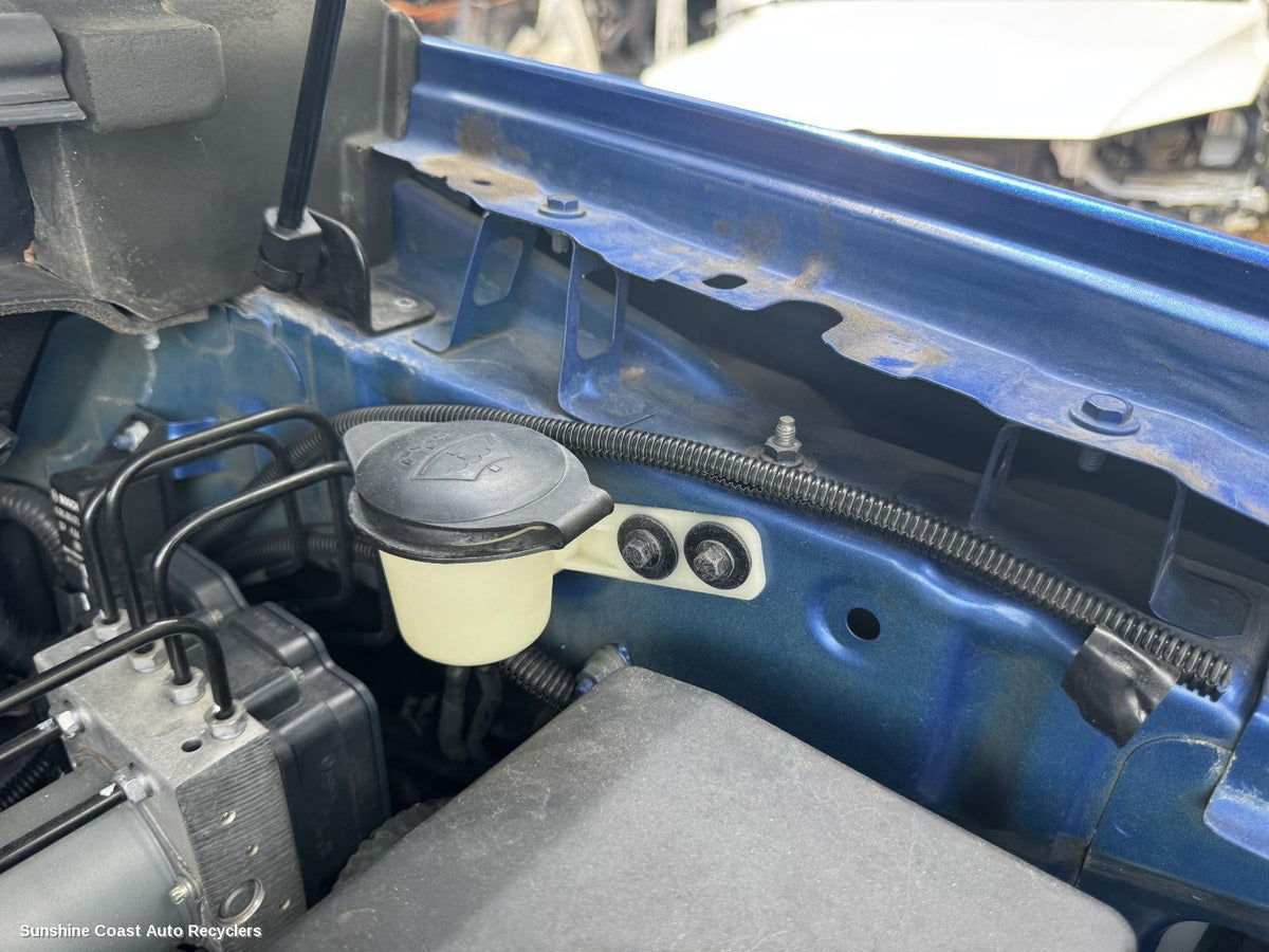 2017-2021 Ldv T60 Washer Bottle