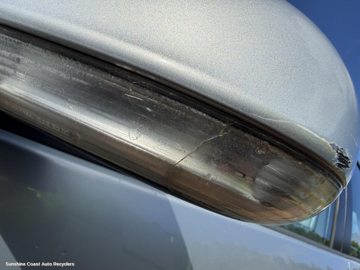 2004-2009 Volkswagen Golf Left Door Mirror