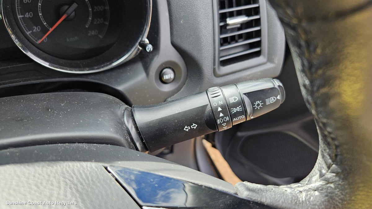 2017-2019 Mitsubishi Asx Combination Switch