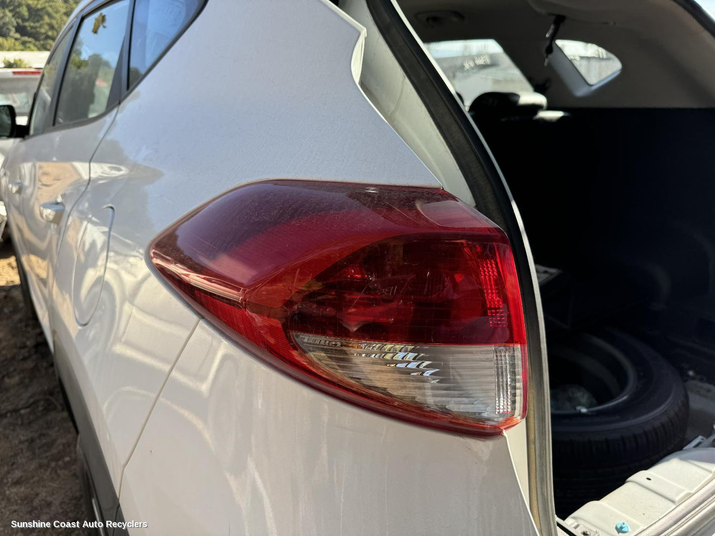 2015 Hyundai Tucson Left Taillight