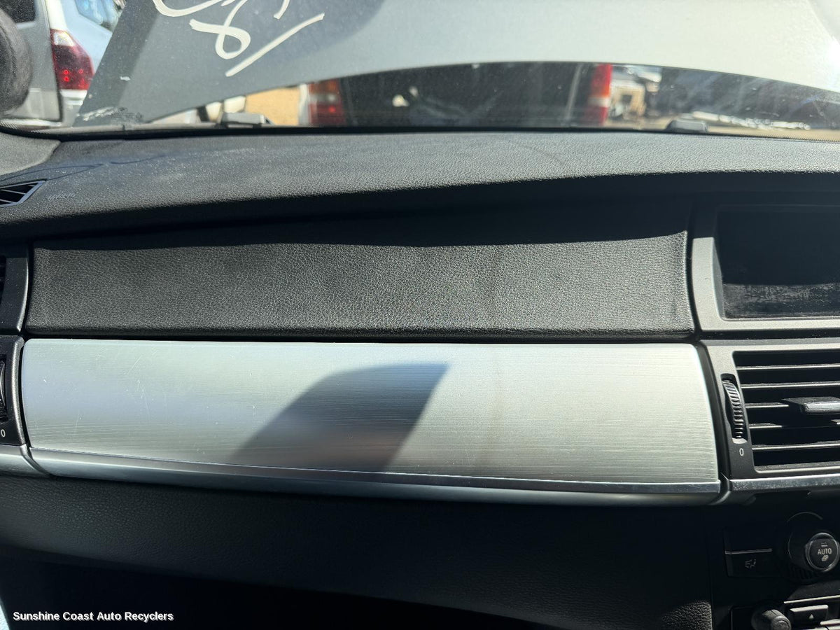 2006-2013 Bmw X5 Glove Box