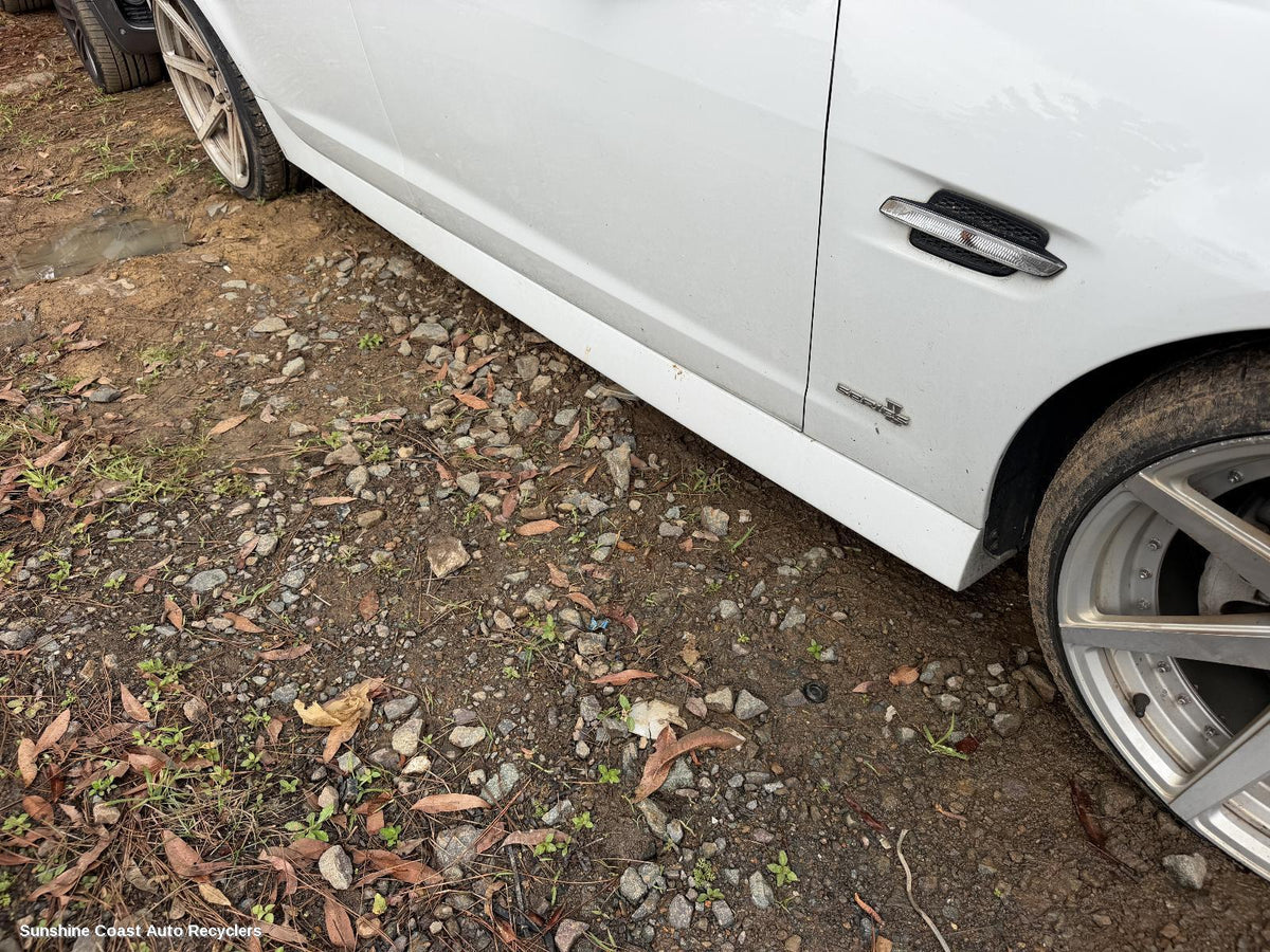 2006-2017 Holden Commodore Side Step Skirt
