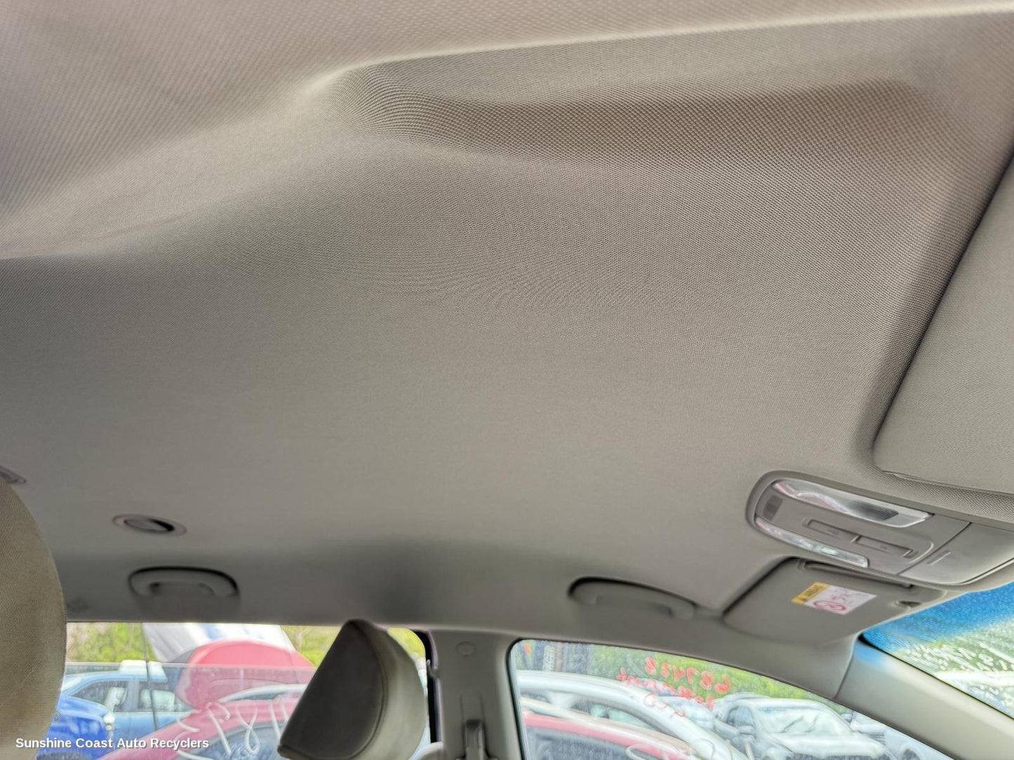 2015 Kia Carnival/grand Carnival Hoodlining